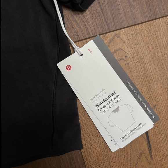 Lululemon Wundermost tee - Picture 4 of 4